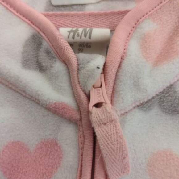 H&M fleece jacket hearts pink grey size 1.5 -2 Y 18 - 24 M FALL - Picture 2 of 4
